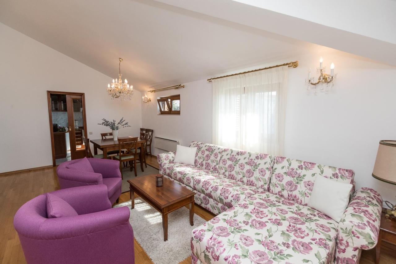 Apartments Villa Castello Crikvenica Kültér fotó