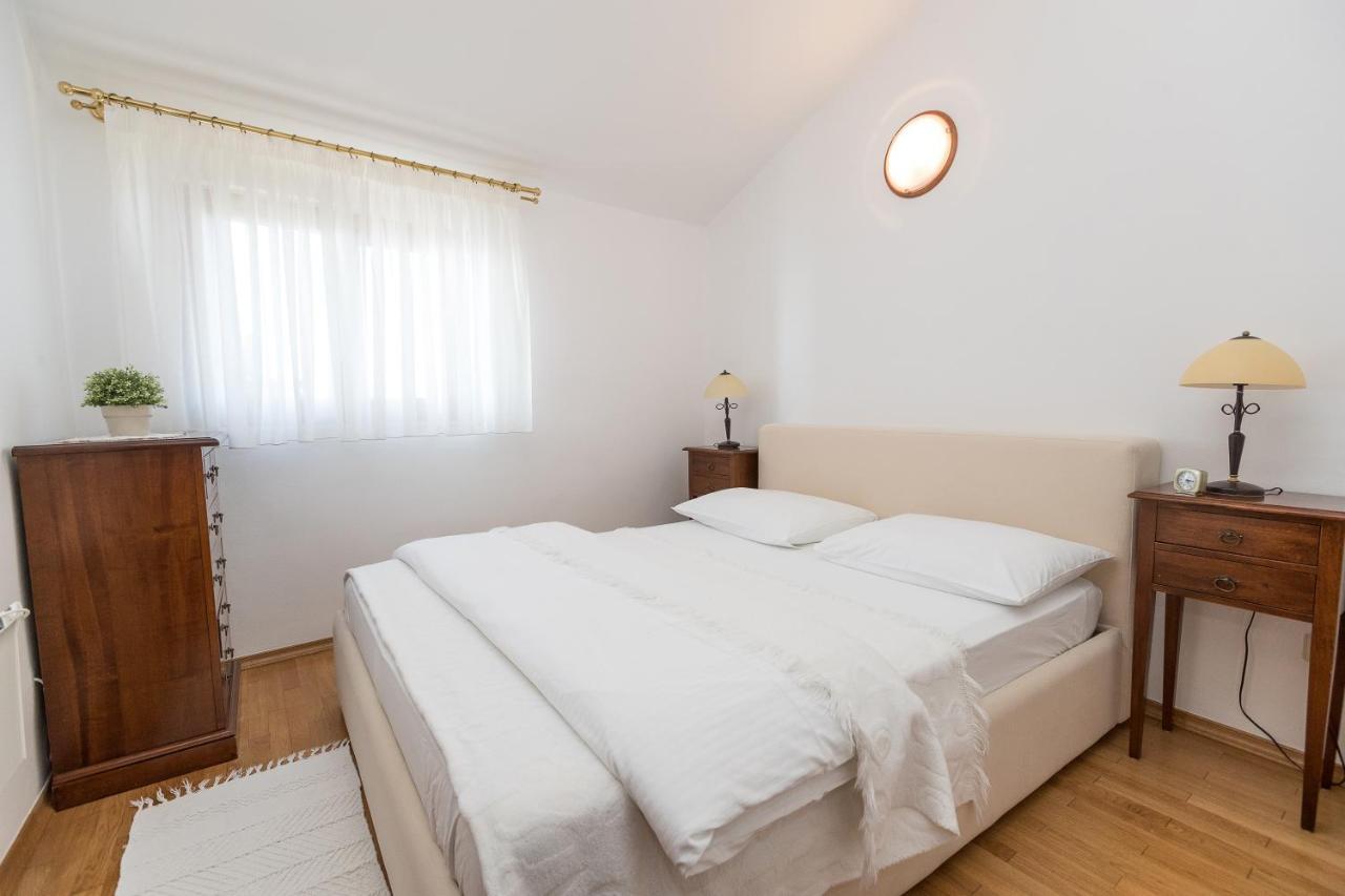 Apartments Villa Castello Crikvenica Kültér fotó