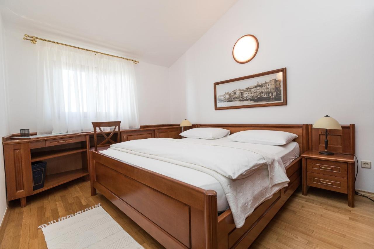 Apartments Villa Castello Crikvenica Kültér fotó