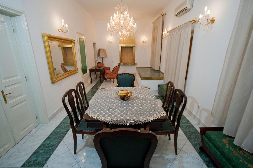 Apartments Villa Castello Crikvenica Kültér fotó