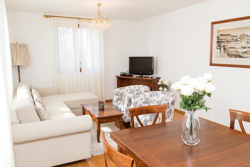 Apartments Villa Castello Crikvenica Kültér fotó
